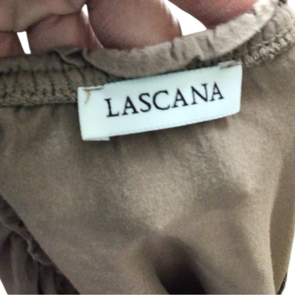 Chic Tan Off-Shoulder Women's Blouse - Picture 4 of 4